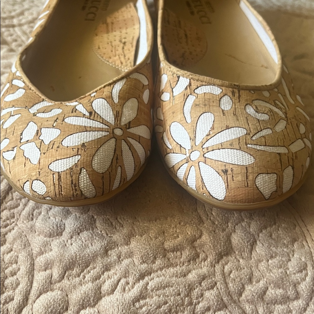 Sesto Meucci Tan Bella laser cut cork ballet flat in EUC SZ8 made in Italy - Picture 4 of 12